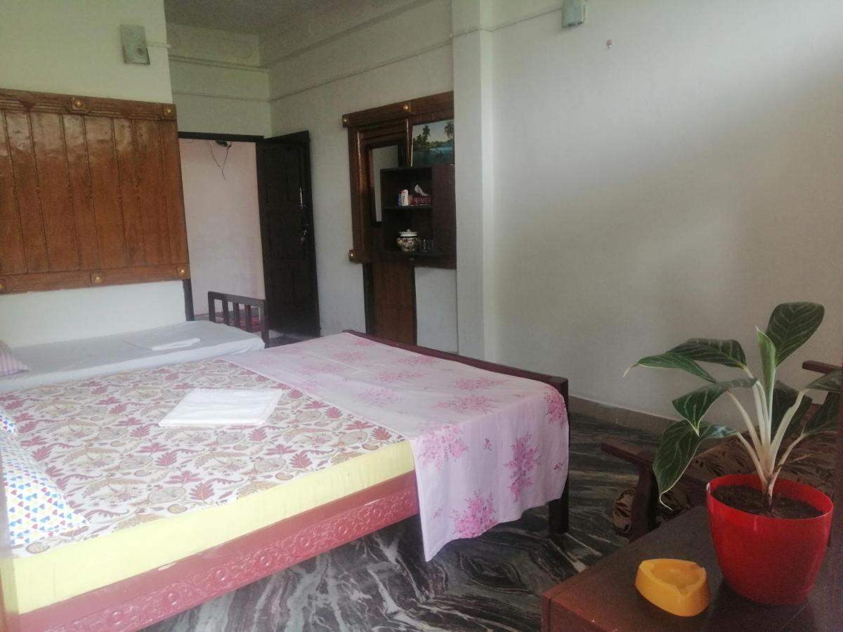 מלון ורקלה Blue Waves Beach Residency מראה חיצוני תמונה
