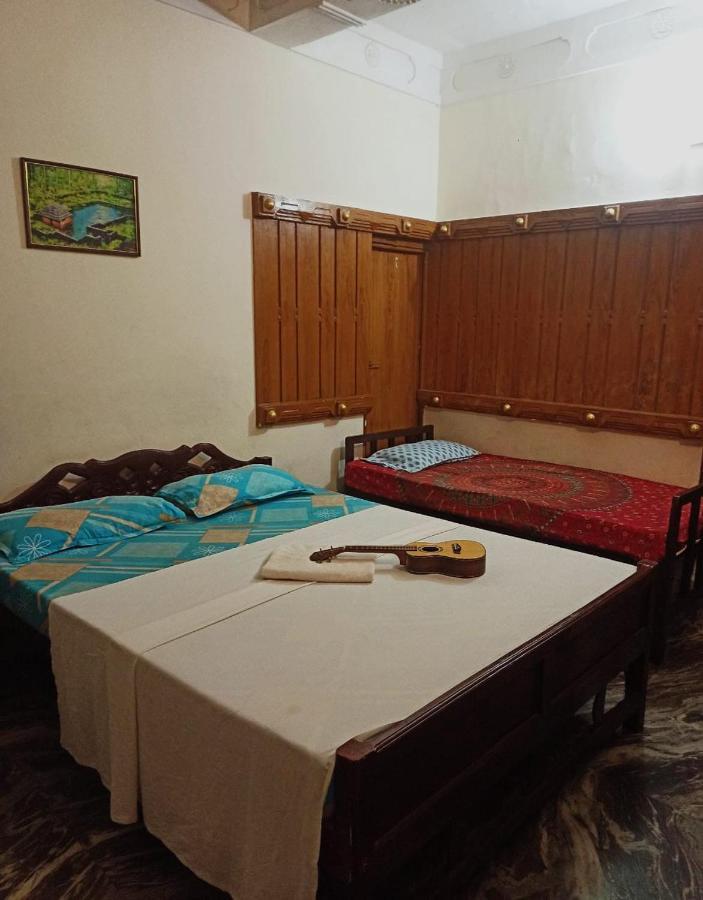 מלון ורקלה Blue Waves Beach Residency מראה חיצוני תמונה
